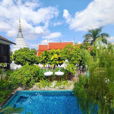Arun Rawee อรุณ รวี Hotel เชียงใหม่ ภายนอก รูปภาพ
